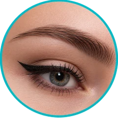 Sourcil structuré et eye-liner — maquillage permanent Toulon, Kanea